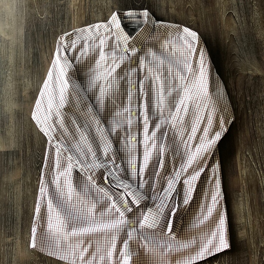 Eddie Bauer wrinkle free slim fit